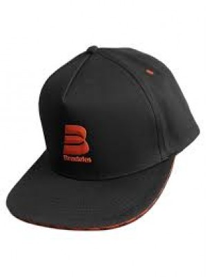 Бейсболка Brodeks KM131, красный/черный (б/р)